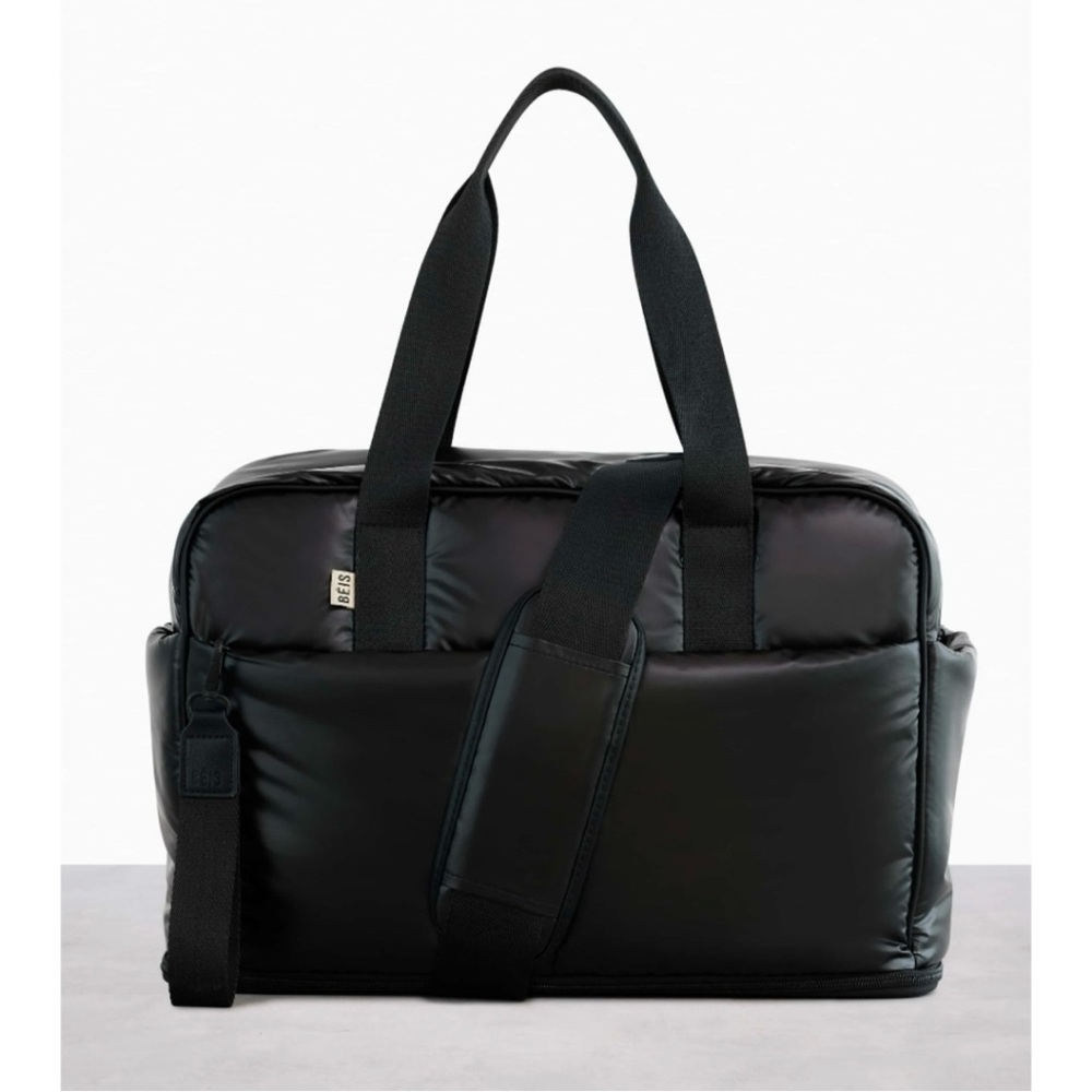 Beis - The expandable duffel in black